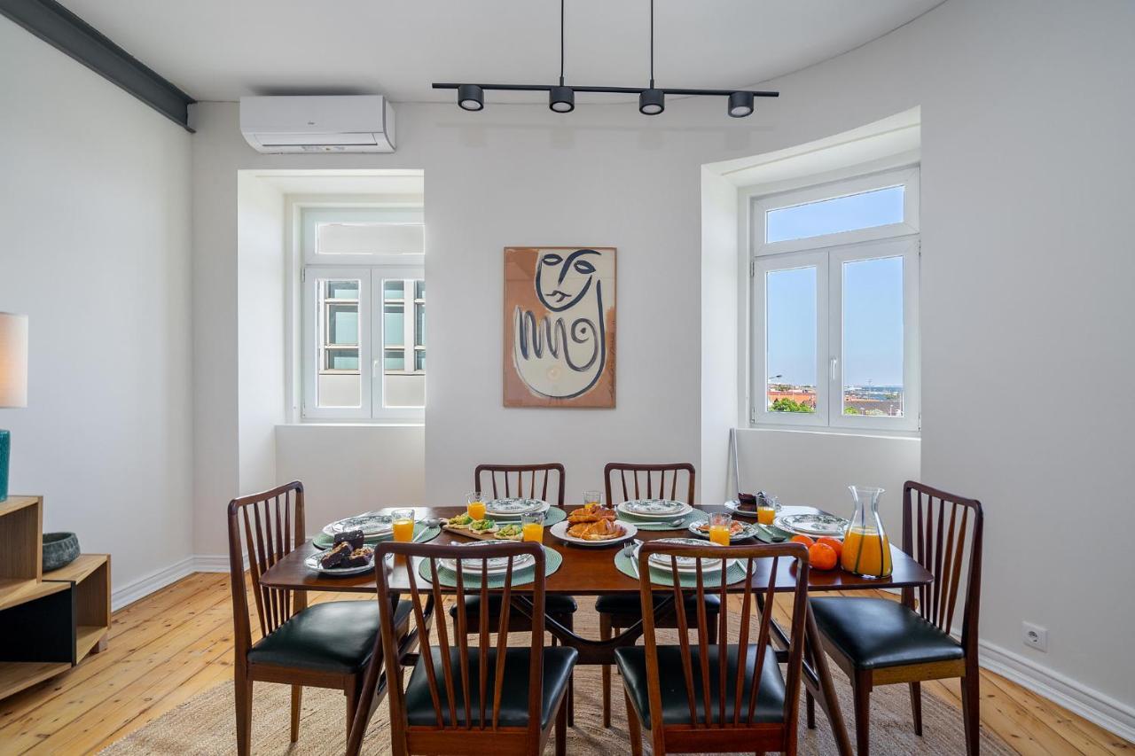Whome - Brand New Luxury 4-bed With Riverside Views & Ac Apartamento
